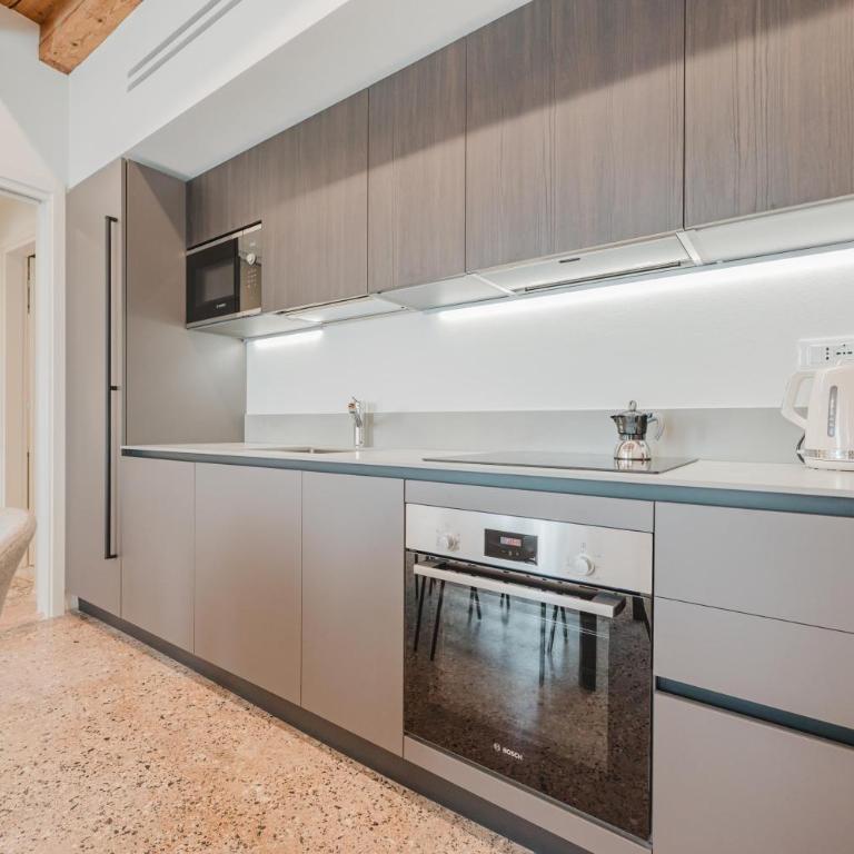 San Matteo Rialto Terrace Apt - Two-Bedroom Apartment - 16