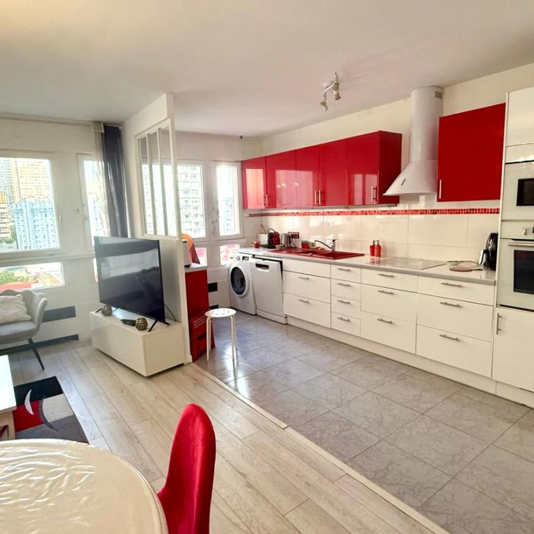 un cocon a deux pas du métro et avec parking inclus - Two-Bedroom Apartment - 2
