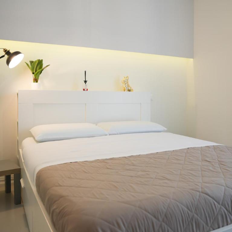 Lecce Diamond - 200mq in centro città con terrazza privata - Appartamento con 3 Camere da Letto - 48