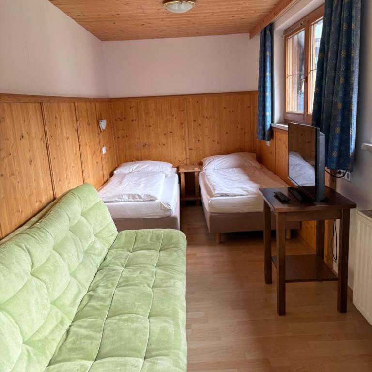 Ferienhof Kohler - Apartment mit 2 Schlafzimmern und Bergblick - 17