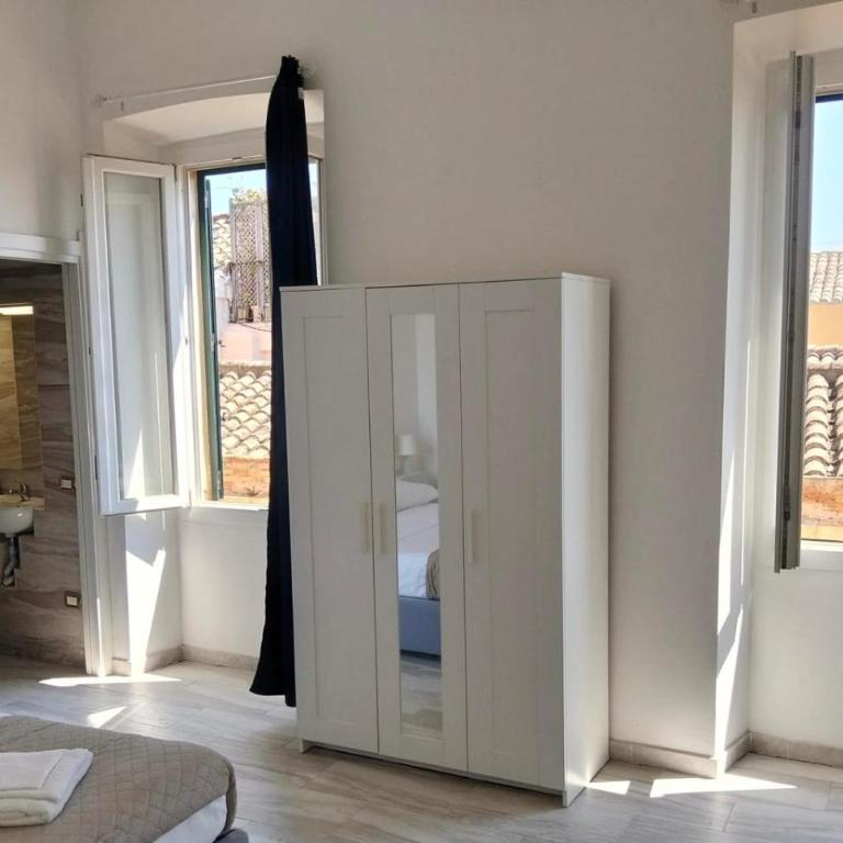 Suite Palazzo Siotto - King Room - 4