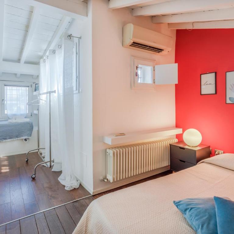 Ghirlandina Loft - In the Historic Center of Modena - One-Bedroom Apartment - 22