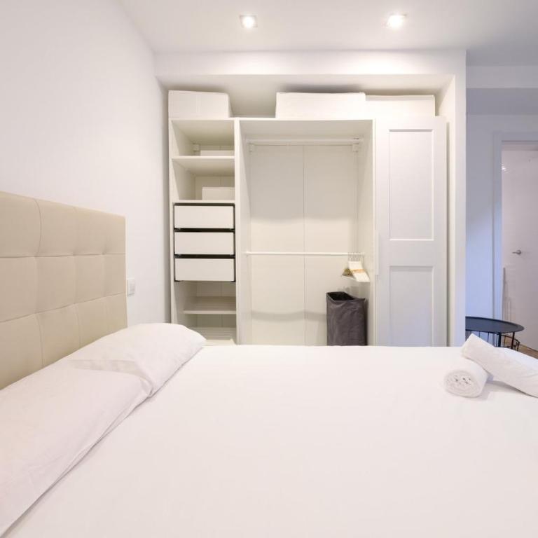 GuestReady - Your Urban Retreat in Madrid - Duplex Apartment - 1