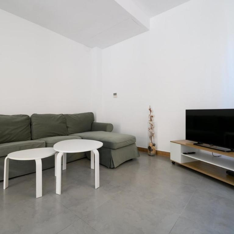 GuestReady - Your Urban Retreat in Madrid - Duplex Apartment - 16