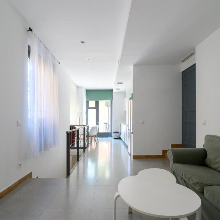 GuestReady - Your Urban Retreat in Madrid - Duplex Apartment - 21