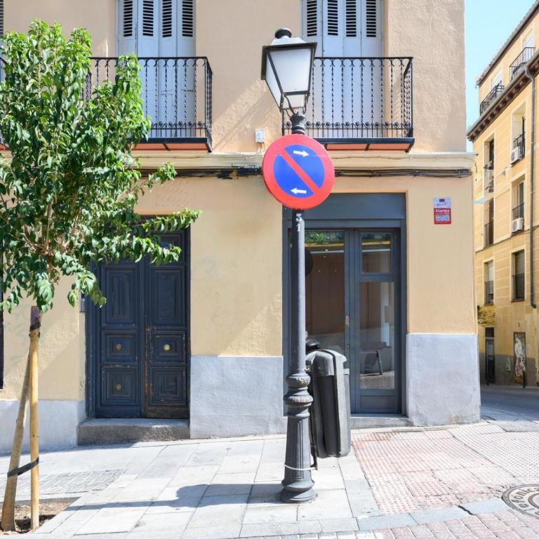 GuestReady - Your Urban Retreat in Madrid - Duplex Apartment - 28