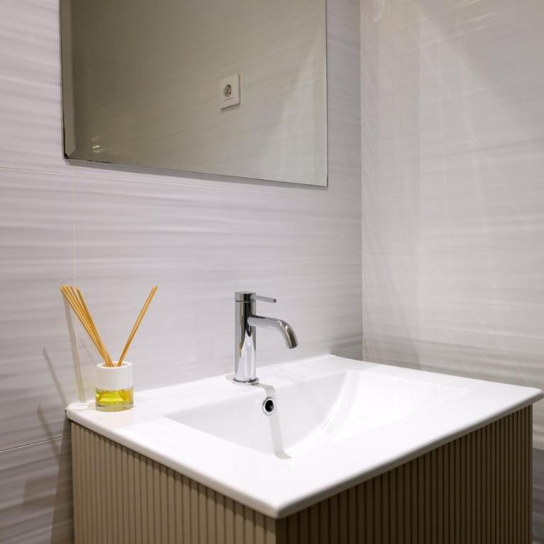 GuestReady - Your Urban Retreat in Madrid - Duplex Apartment - 15