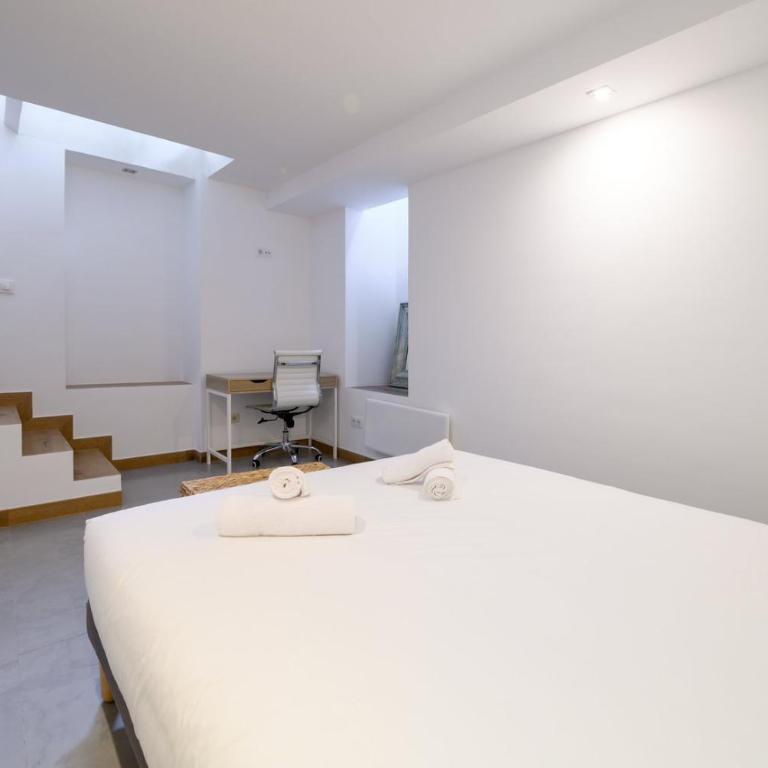 GuestReady - Your Urban Retreat in Madrid - Duplex Apartment - 12