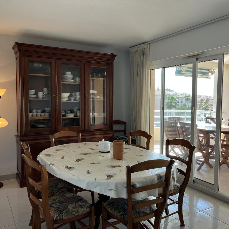 Une des plus belles vue de Port Frejus,Le MIRAMAR, - Appartement - Vue sur Mer - 6