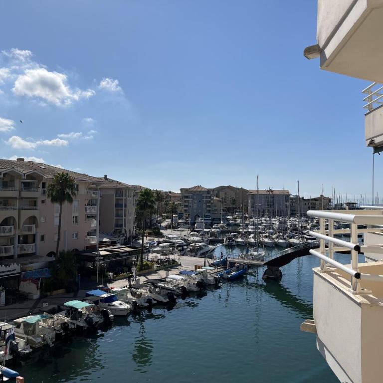 Une des plus belles vue de Port Frejus,Le MIRAMAR, - Appartement - Vue sur Mer - 20