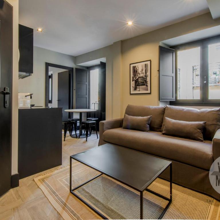 Esencia de Madrid para 7 en Santa Ana 20 E2 - Apartamento - 18