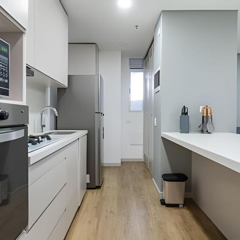 Urban 701 - Relaxing apt w/ pool, jacuzzi & gym - Apartment - 57
