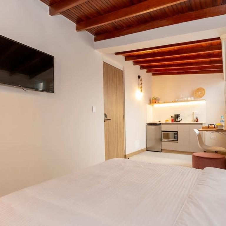 Modern Cozy Apt - Laureles -AC - Fast WiFi - Apartment - 8