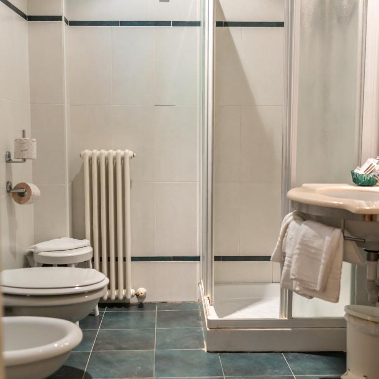 Hotel Majorca sul Mare in centro a Riccione con Area Fitness - Double Room with Balcony - 21
