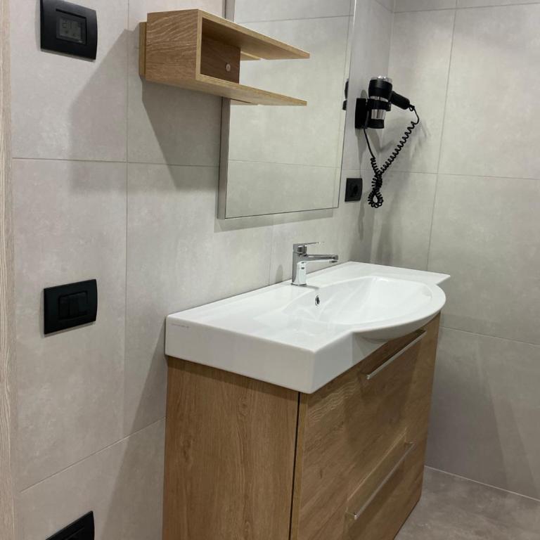 Villa Regina Ledro - Apartamento Estudio con cama extragrande - 5