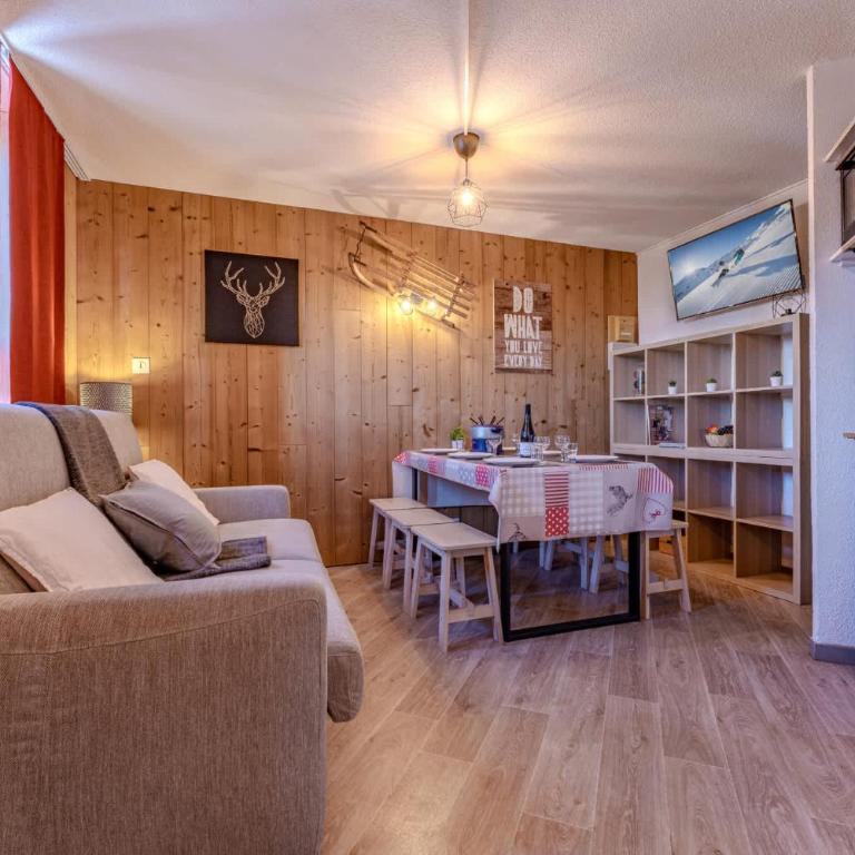 Central Val Thorens - Cozy 1BR Apartment Right on Slopes - Résidence Odalys L'Altineige - Apartment - 10