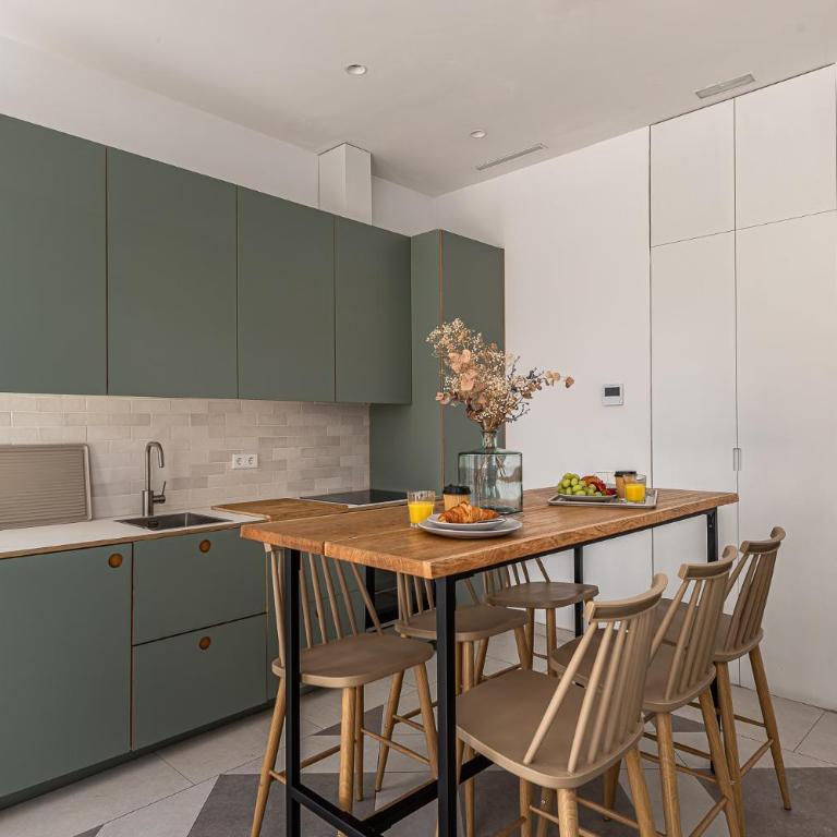 Waou Urban Home Chamberi - Double Room with Private Bathroom - 24
