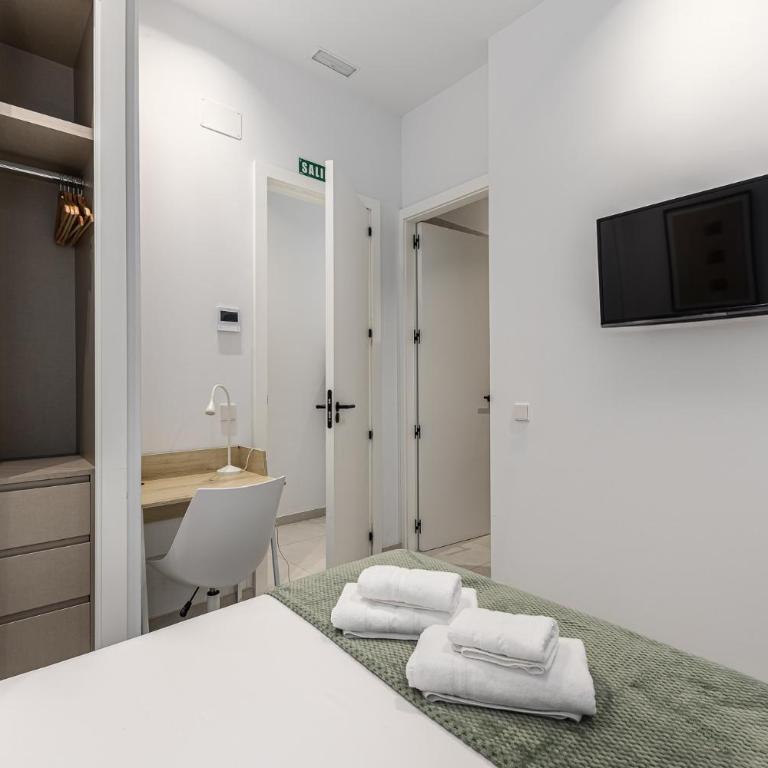 Waou Urban Home Chamberi - Deluxe Queen Room - 26