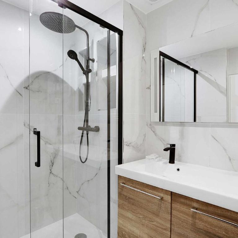 Chic & confort dans le quartier animé du Sentier - Two-Bedroom Apartment - 2