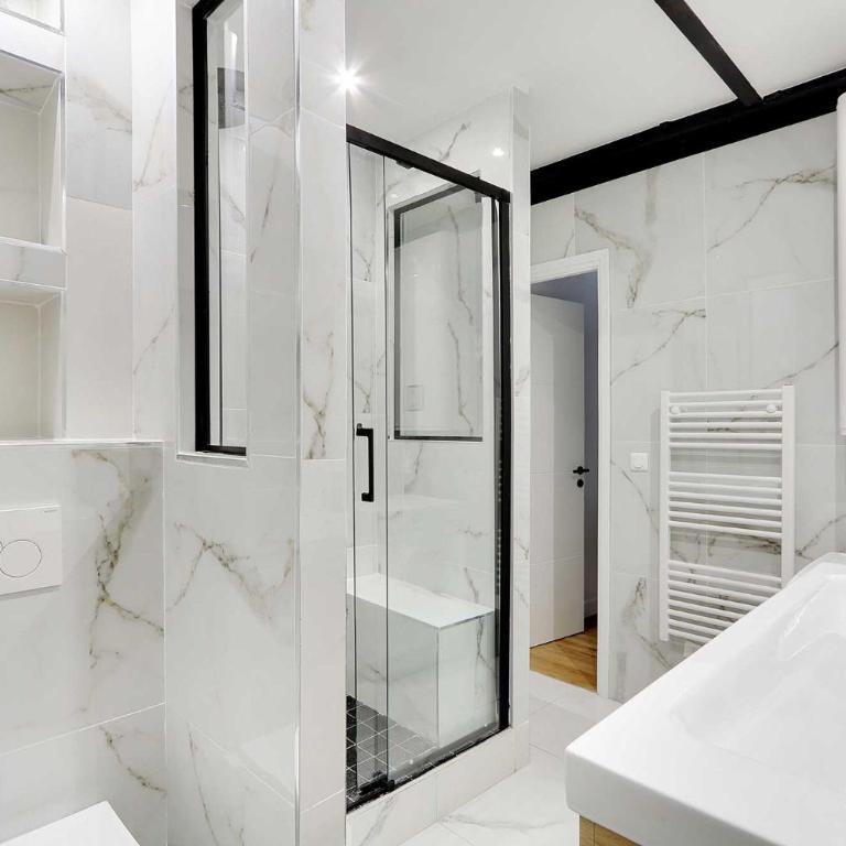 Chic & confort dans le quartier animé du Sentier - Two-Bedroom Apartment - 15