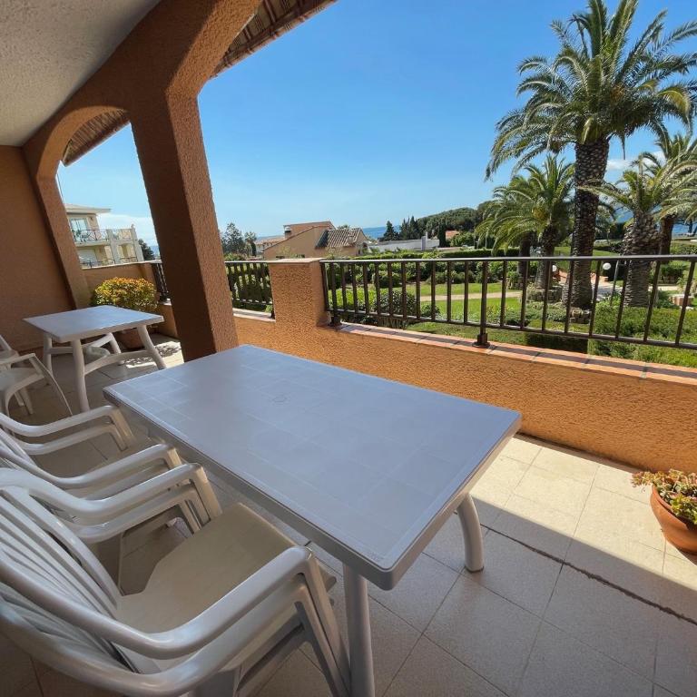 Appartement vue mer et piscine - Appartement 2 Chambres - 6