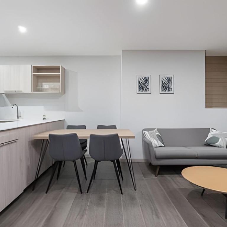 Class 48 2303- High-Class Loft w/ Priv balcony - Apartment - 11