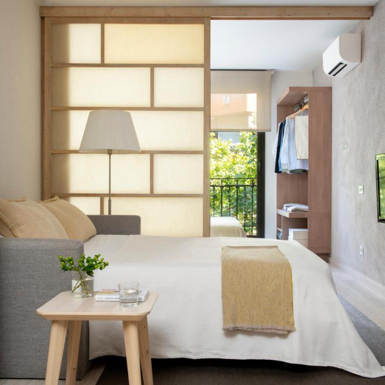 Eric Vökel Boutique Apartments - Sagrada Familia Suites - Two-Bedroom Apartment with One Bathroom - 3