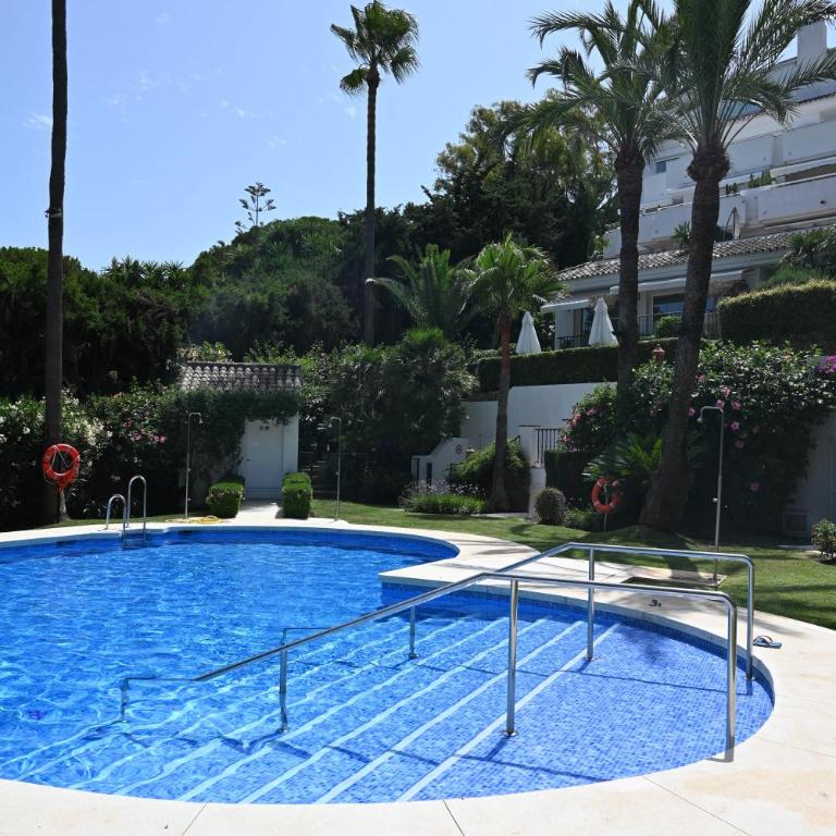 Apartment Marbella Golden Mile - Puente Romano Area - Casa las Mariposas - Three-Bedroom Apartment with Sea View - 74