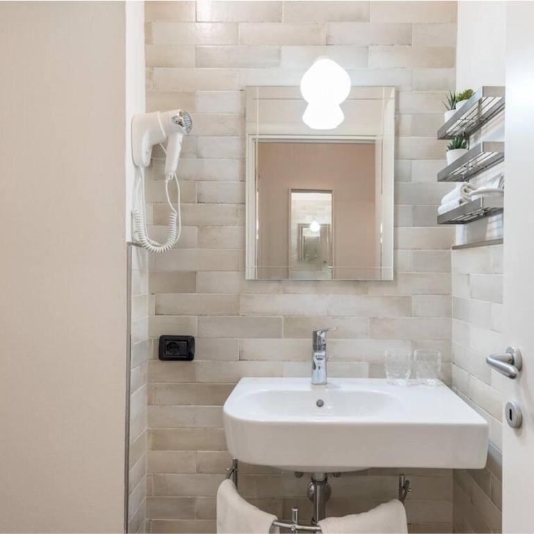Interludio Fiorentino - Appartamento con 2 Camere da Letto - 26