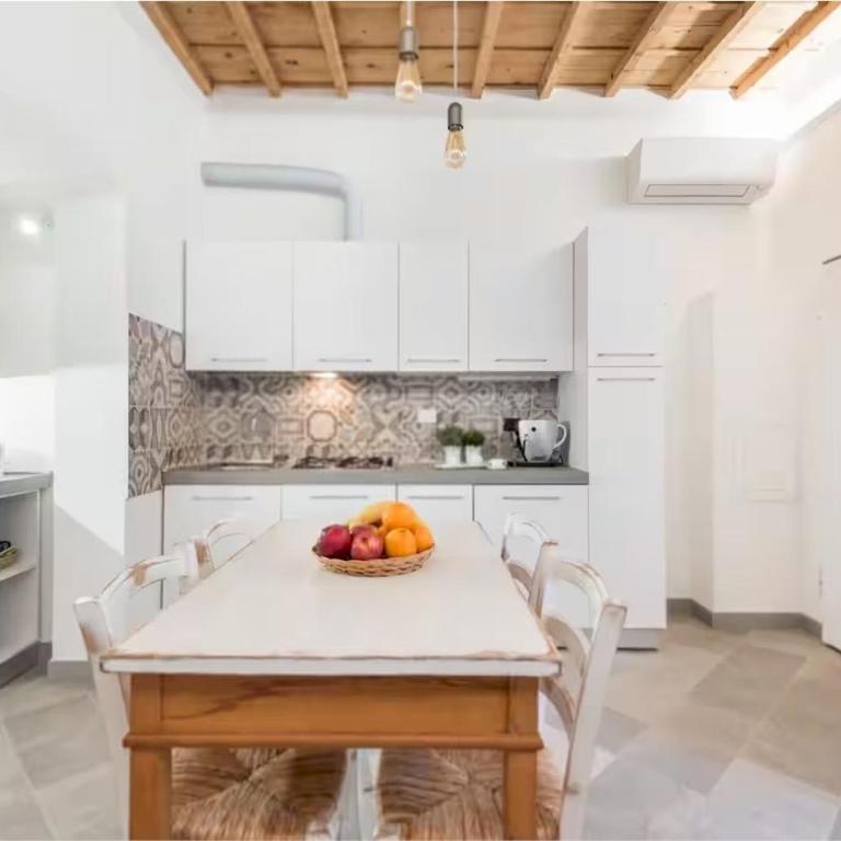 Interludio Fiorentino - Appartamento con 2 Camere da Letto - 12
