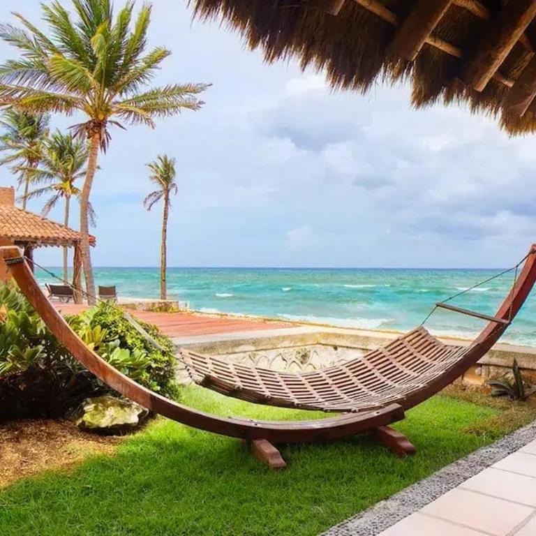 Beachfront Xaman Ha villa 3 with 11 bedrooms! - Villa - 1