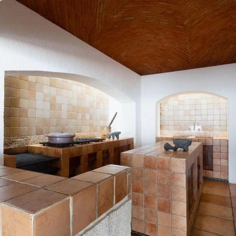 Beachfront Xaman Ha villa 3 with 11 bedrooms! - Villa - 8