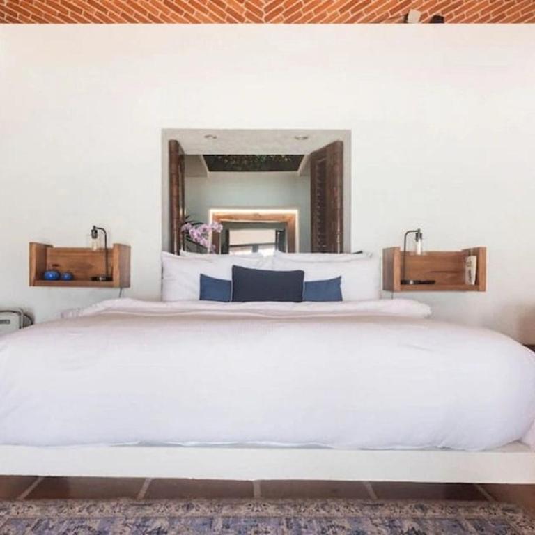 Beachfront Xaman Ha villa 3 with 11 bedrooms! - Villa - 14