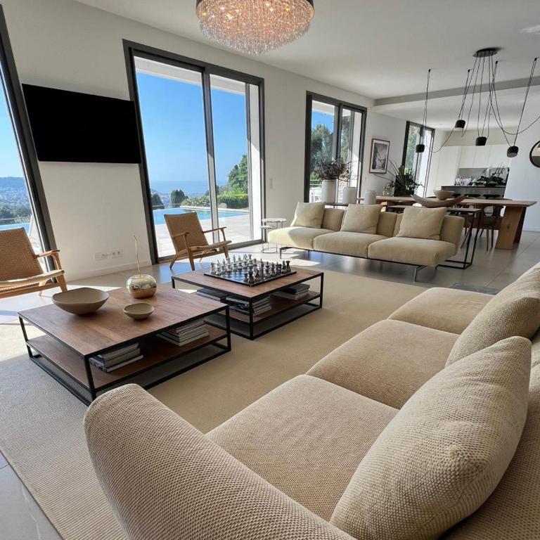 Contemporary Villa with Sea View, Infinity Swimming pool, Gym , Cinema room,Lift - Villa - 3