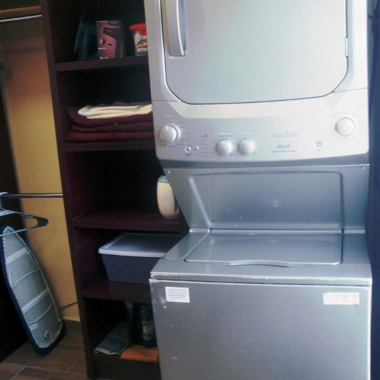 Alojamiento cerca del Tec de Monterrey - Two-Bedroom Deluxe Apartment with Balcony - 6