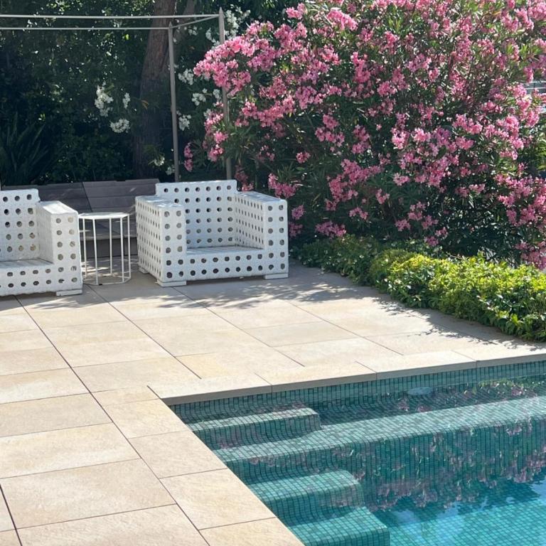 Contemporary Villa with Sea View, Infinity Swimming pool, Gym , Cinema room,Lift - Villa - 24