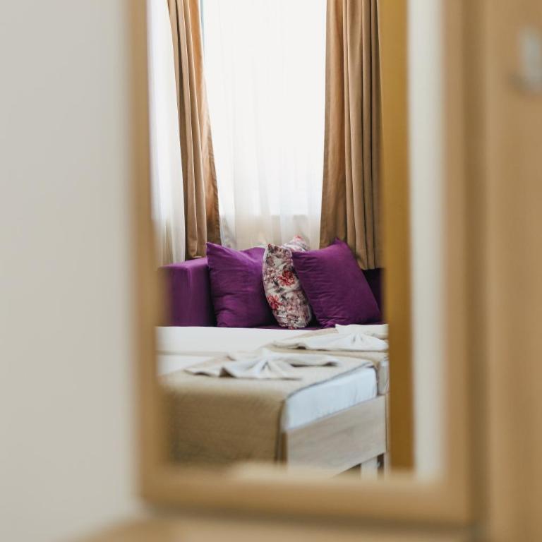 Chez Vous - One-Bedroom Apartment - 44