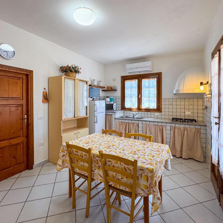 Appartamenti Casa Rossi - Appartamento con 1 Camera da Letto - 2