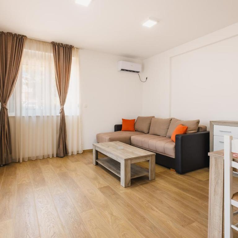 Chez Vous - One-Bedroom Apartment - 5