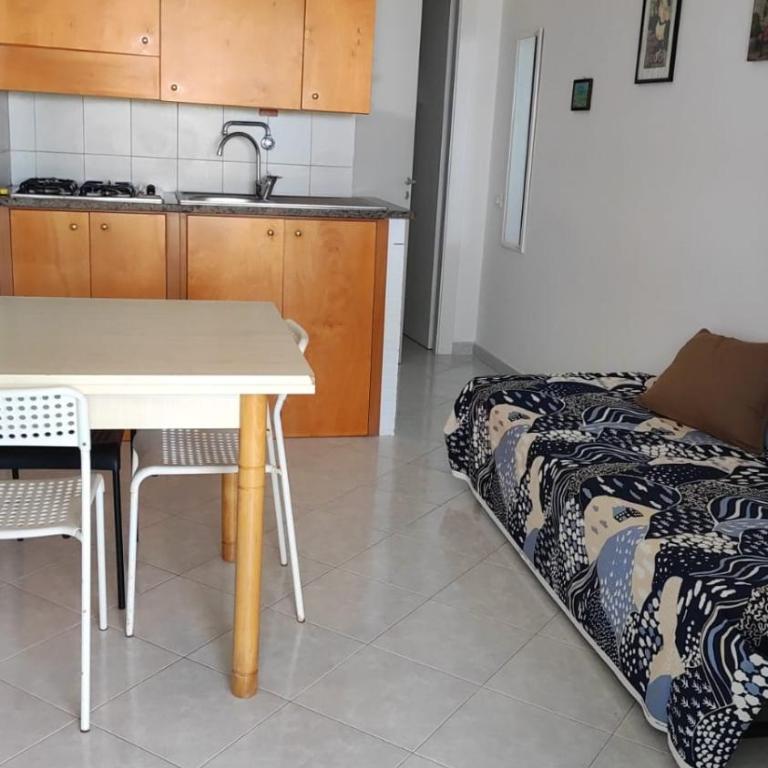 Residence Vistamare - Camera Tripla Deluxe - 12