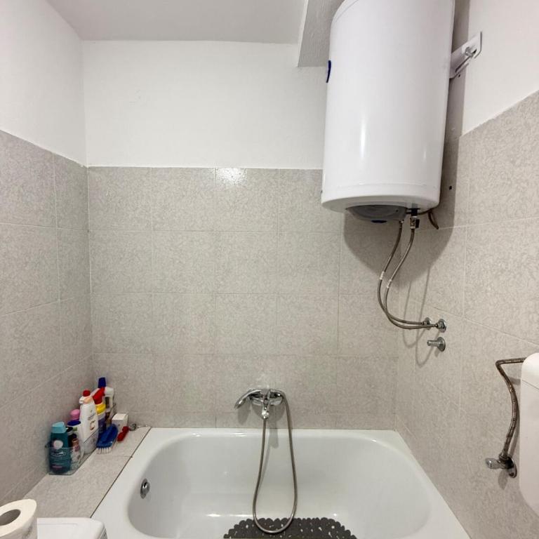 Ivan's Apartment in Budva - Apartman sa 1 Spavaćom Sobom - 9