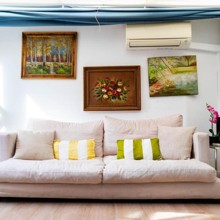 Cozy Suite next to Plaza del Ayuntamiento - One-Bedroom Apartment - 5