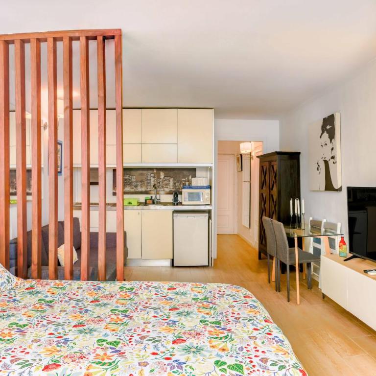 Cozy Suite next to Plaza del Ayuntamiento - One-Bedroom Apartment - 22