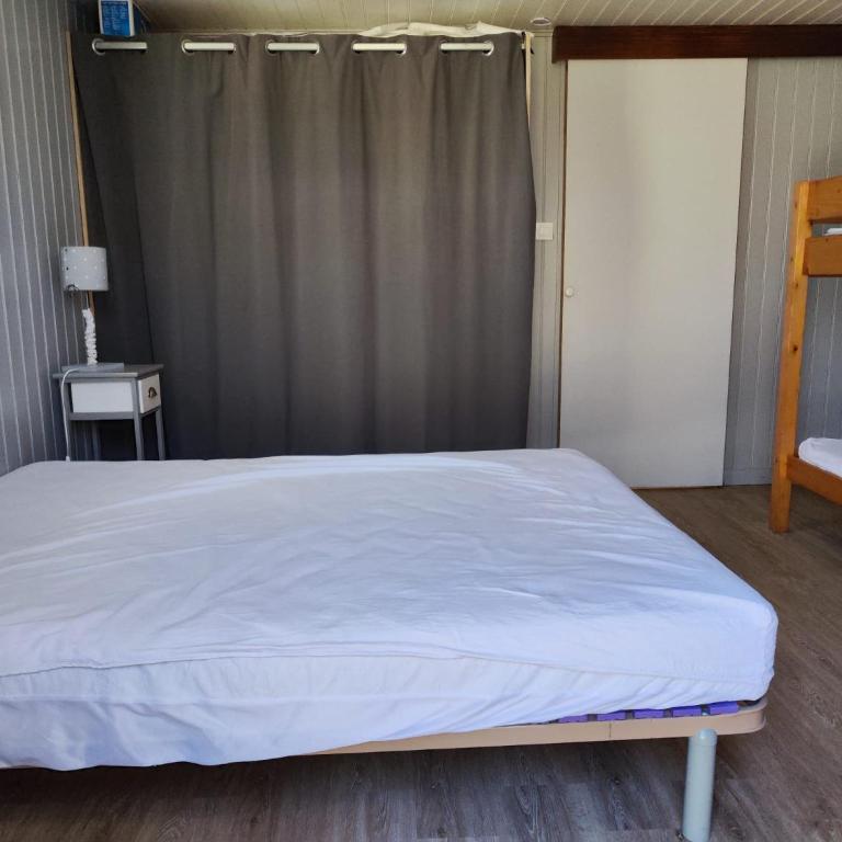 Appartement rénové avec terrasse très bien situé - Apartment mit 1 Schlafzimmer - 10