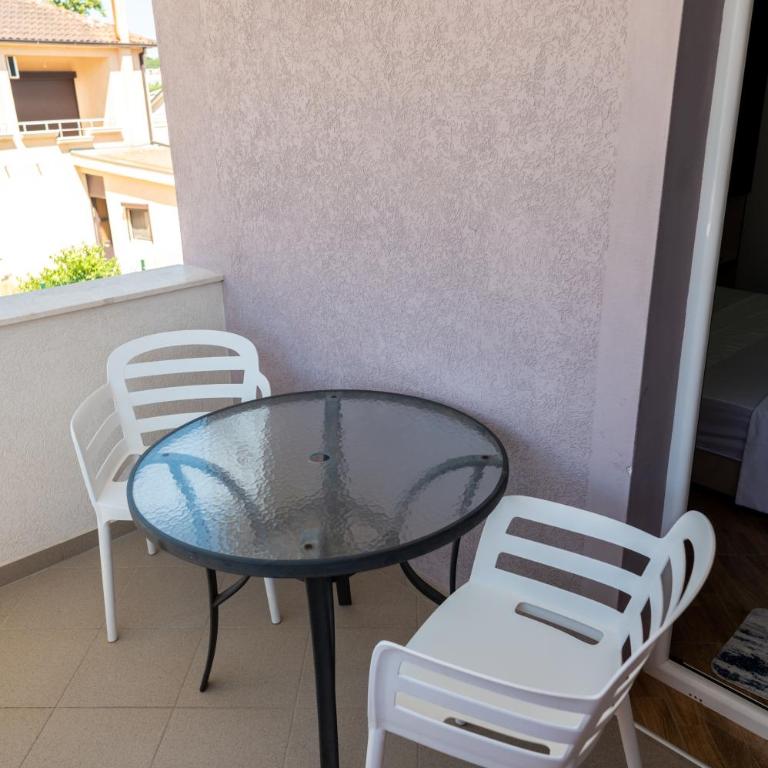 Vukli Apartments - Deluxe Double Room - 2