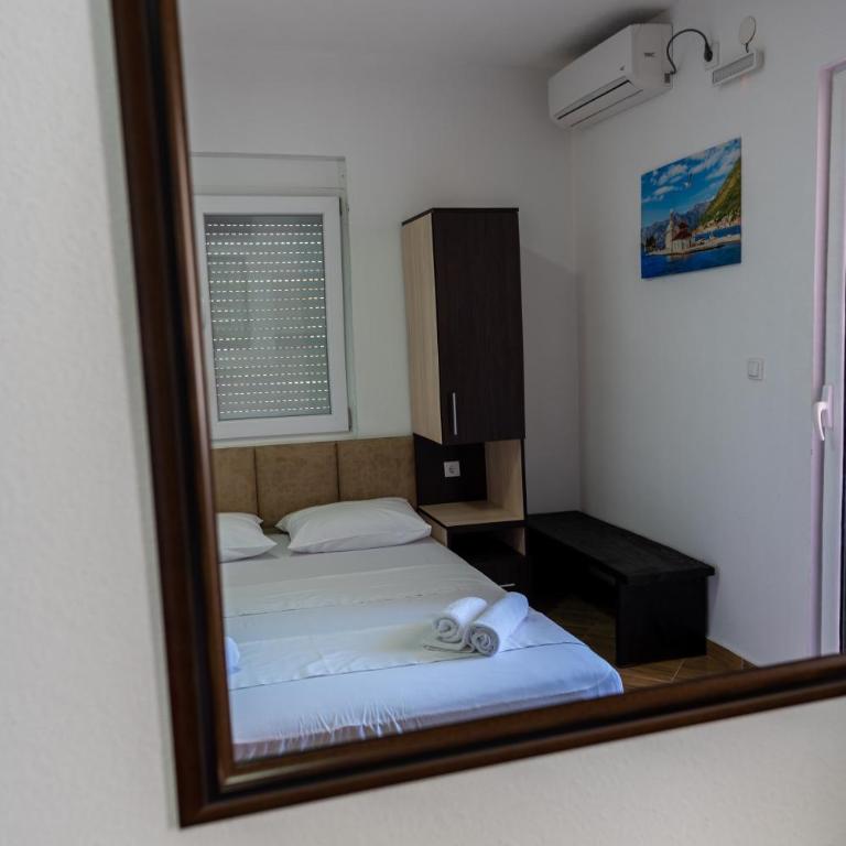Vukli Apartments - Deluxe Double Room - 3