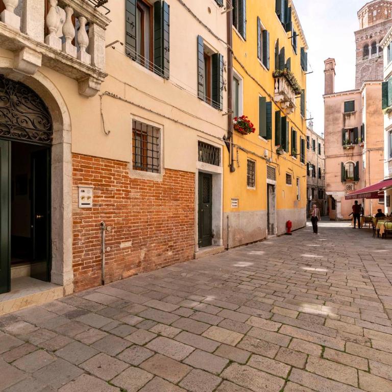 Glass House - Loft 2 minutes to Rialto Bridge & View - One-Bedroom Apartment - 25