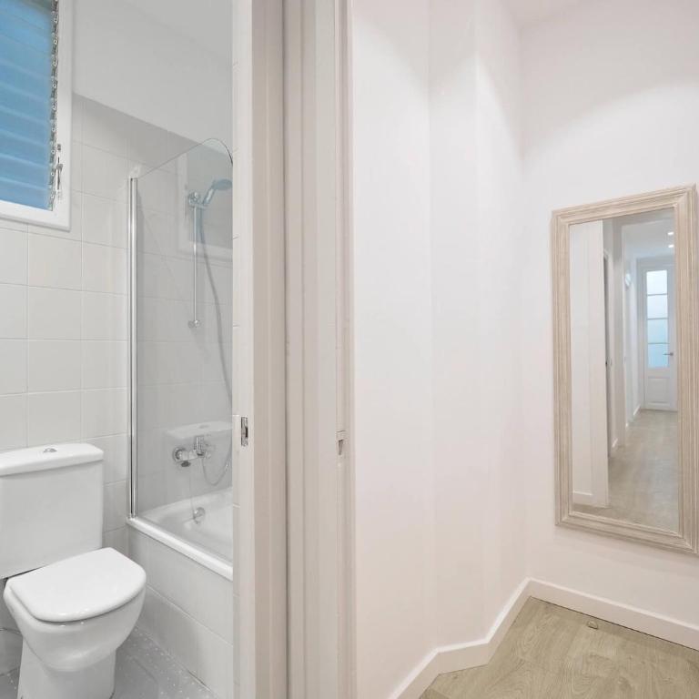 BarcelonaForRent The Central Place - Apartamento B Superior de 2 dormitorios y 2 baños - 11