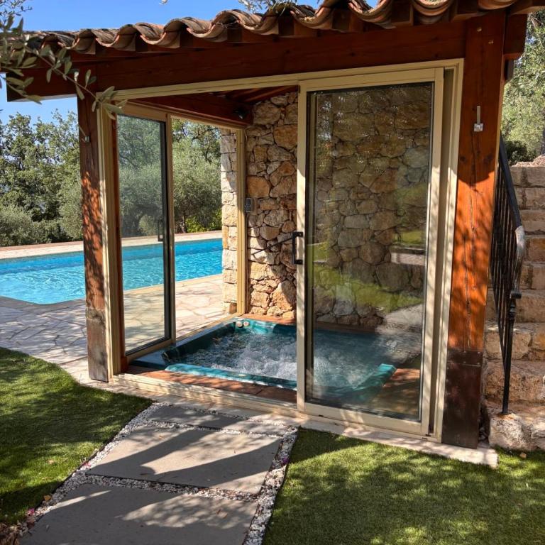 PLEN SOULEU High Standing Villa pool Jacuzzi Sauna and AirCo By Sunset - Villa - 16