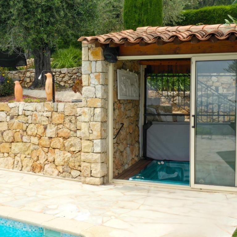 PLEN SOULEU High Standing Villa pool Jacuzzi Sauna and AirCo By Sunset - Villa - 32